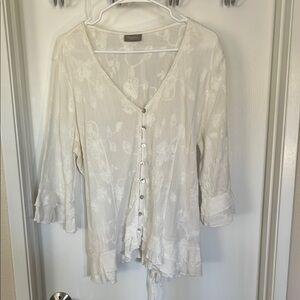 SOLD‼️❤️C&A CANDE   Lightweight White Bell Sleeve Blouse with Tie Front&Back